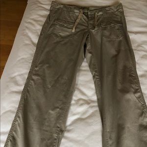 American Eagle women’s pants